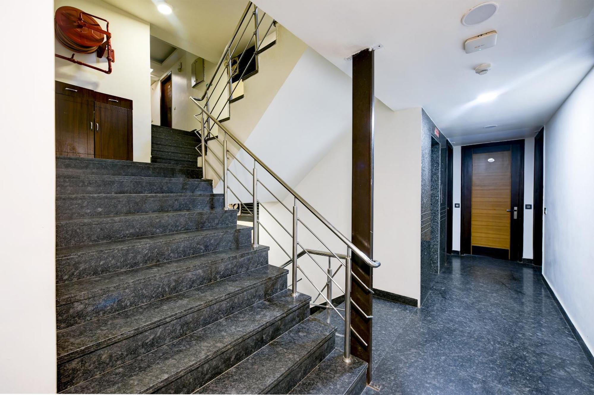 Hotel Sohana Palace Near New Delhi Railway Station And Connaught Place Bagian luar foto