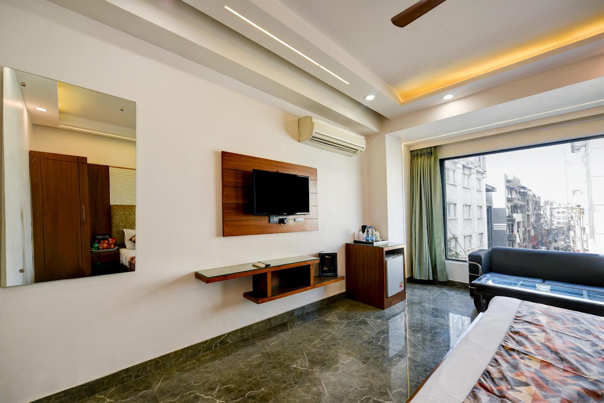 Hotel Sohana Palace Near New Delhi Railway Station And Connaught Place Bagian luar foto