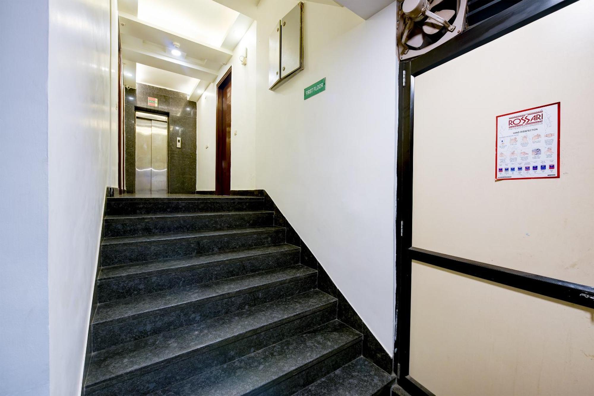 Hotel Sohana Palace Near New Delhi Railway Station And Connaught Place Bagian luar foto