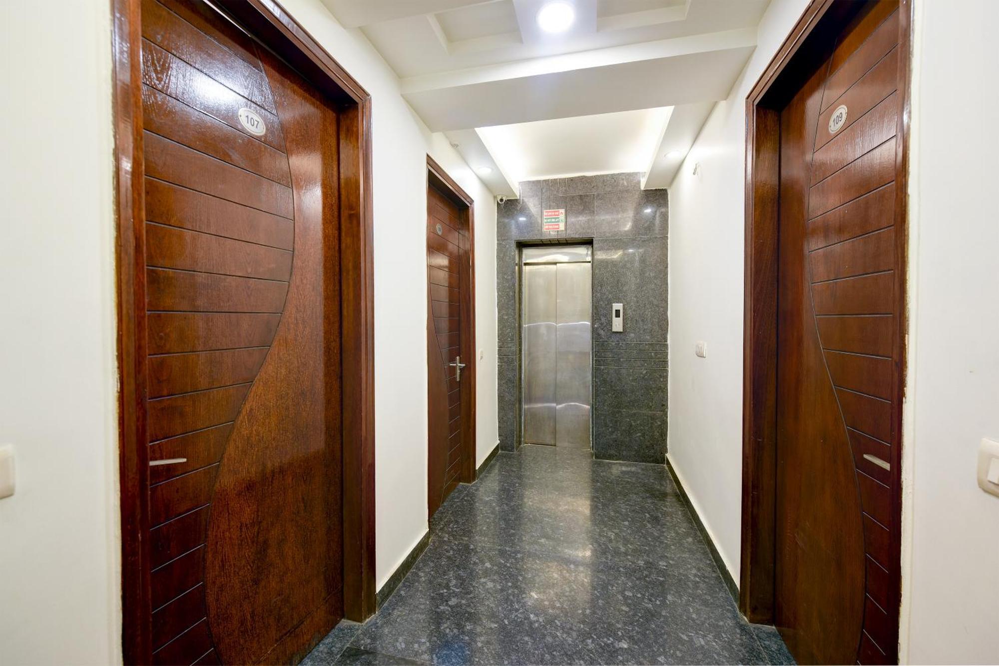 Hotel Sohana Palace Near New Delhi Railway Station And Connaught Place Bagian luar foto